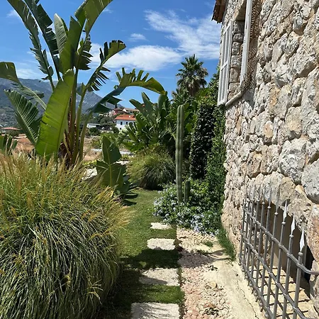 Maria Pia 3br 2ba Private Parking * Ventimiglia