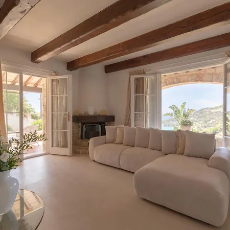 Maria Pia - Mediterranean Luxury, Sea Views, Private Beachfront Parking, Near Monaco & France Ventimiglia