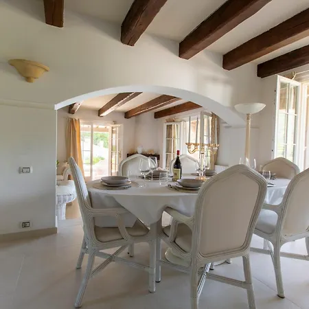 Villa Maria Pia - Mediterranean Luxury, Sea Views, Private Beachfront Parking, Near Monaco & France *