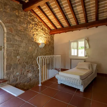 Maria Pia - Mediterranean Luxury, Sea Views, Private Beachfront Parking, Near Monaco & France